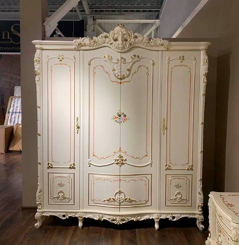 Белая классическая спальня Равена Белая классическая спальня Равена