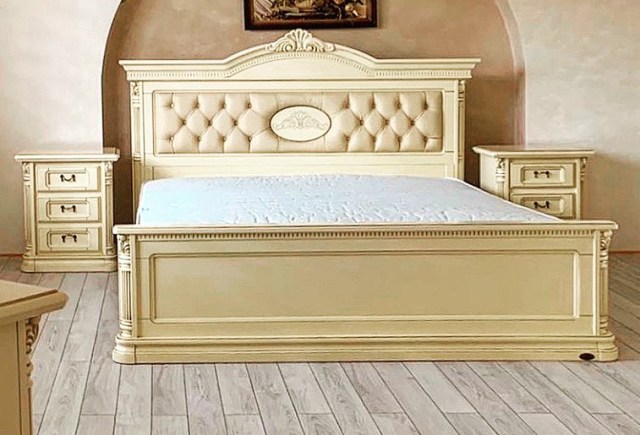 Белая двухспальная Румынская кровать София Белая двухспальная Румынская кровать София