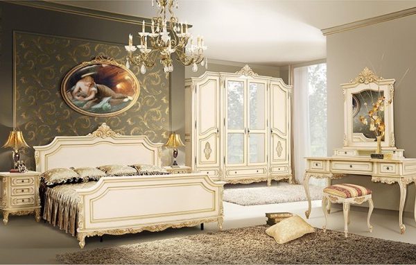 Классическая белая кровать Регал, Румыния