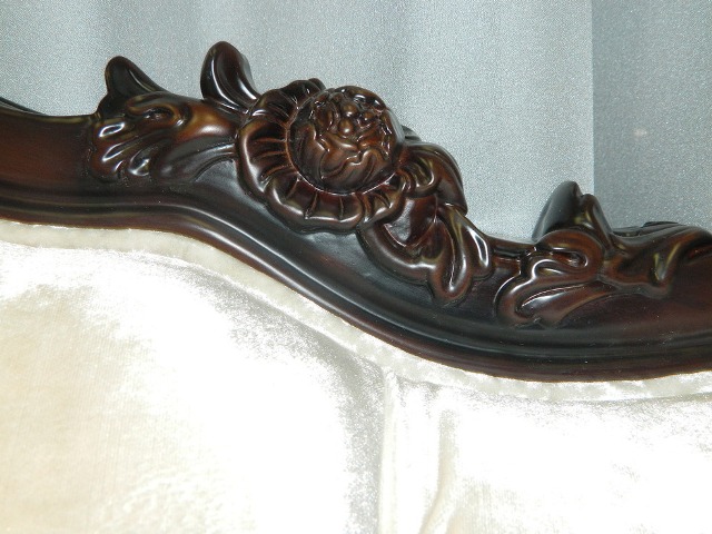 Ореховая мебель для спальни Грация