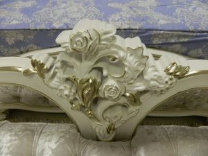 Белая классическая кровать Шампань