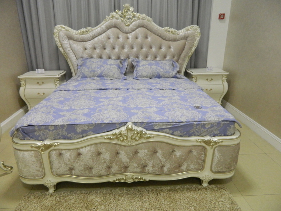 Аристократическая белая мебель Шампань в стиле барокко