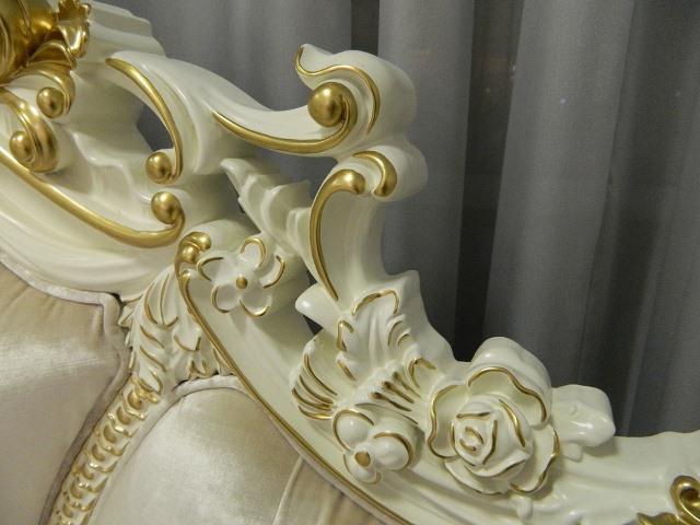 Классическая белая спальня с золотом Людовик Классическая белая спальня с золотом Людовик