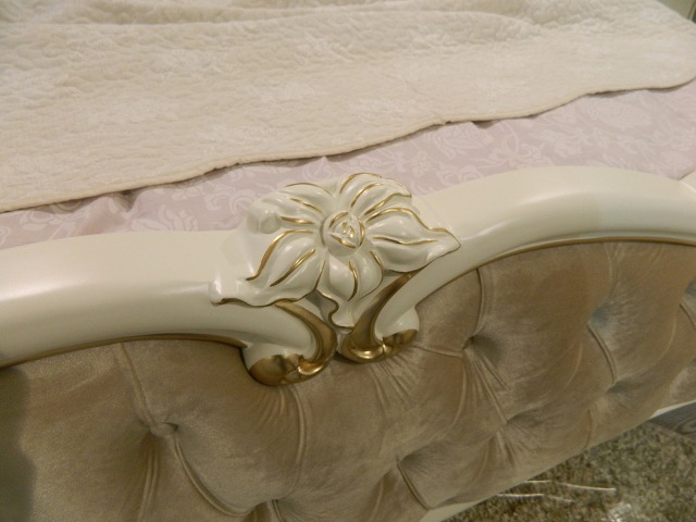 Белая кровать пале Рояль барокко Белая кровать пале Рояль барокко