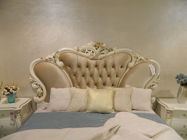 Белая кровать пале Рояль барокко Белая кровать пале Рояль барокко