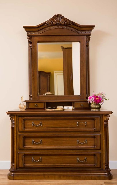 Ореховая спальня София Ореховая спальня София