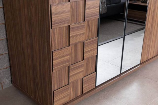 Ореховая спальня Кавани