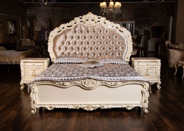Белая классическая спальня Равена
