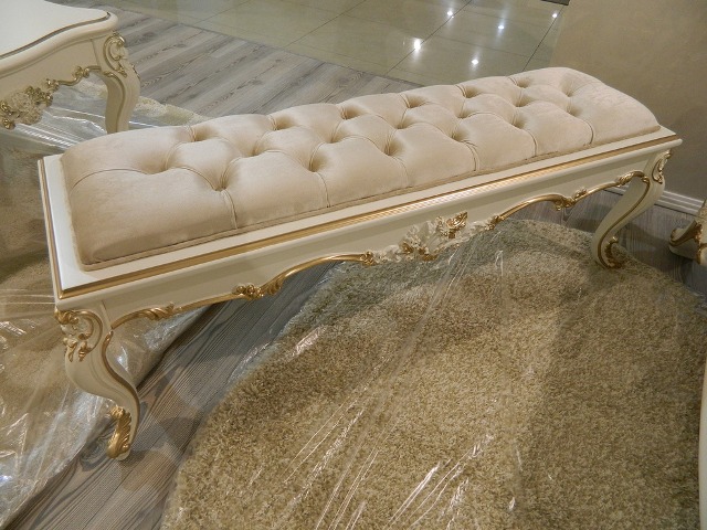 Классическая банкетка Пале Рояль