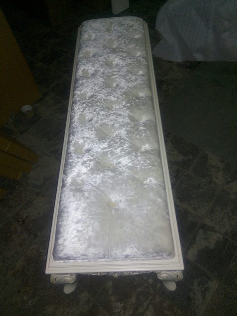 Бежевая банкетка Дольче Вита