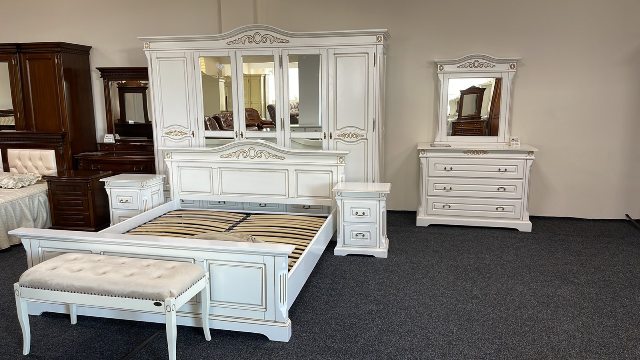 Белая румынская кровать Мария с твердым изголовьем