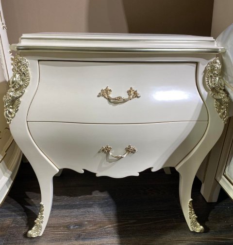 Светлая спальня в стиле классика Грация Светлая спальня в стиле классика Грация