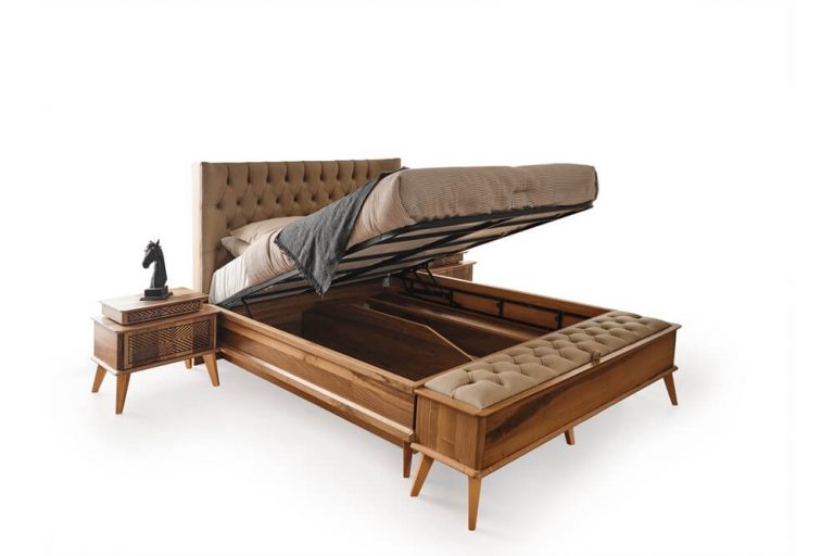 приліжкова лавка в класичному стилі