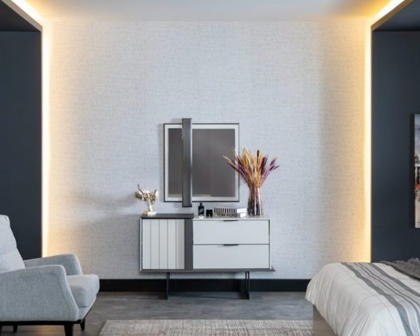 Серая мебель для спальни Марка