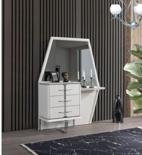 Белая спальня Нобель, Турция