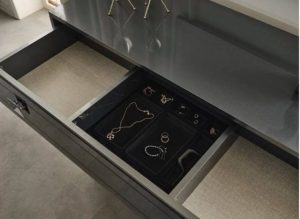 Серая зеркальная спальня Олимпия