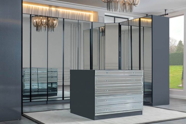 Серая зеркальная спальня Парма, Турция Серая зеркальная спальня Парма, Турция