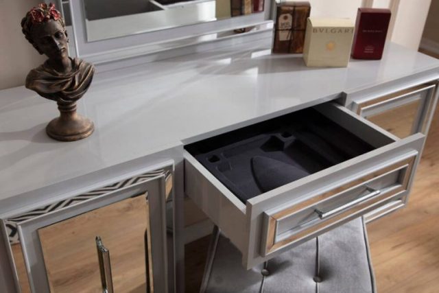 Модерновая серая спальня Призма Модерновая серая спальня Призма