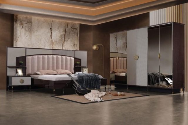 Коричневая глянцевая спальня Венеция