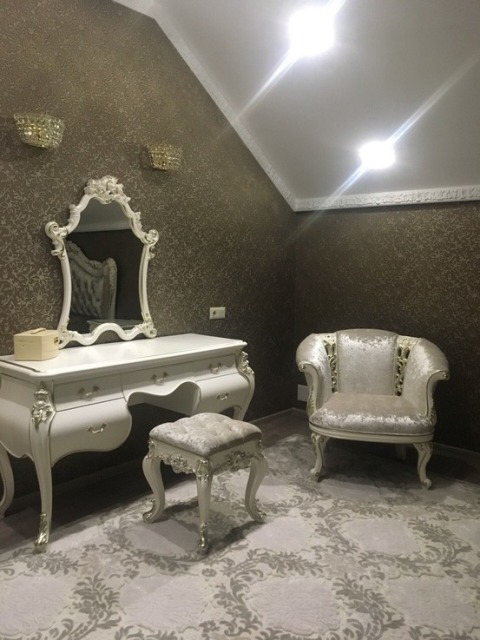 Аристократическая белая мебель Шампань в стиле барокко