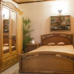 Дубовая мебель для спальни Роксолана Дубовая мебель для спальни Роксолана