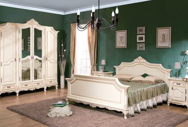 Белая спальня Роял, Румыния