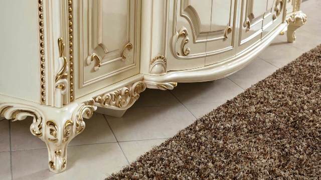 Белая мебель с золотом Изумруд