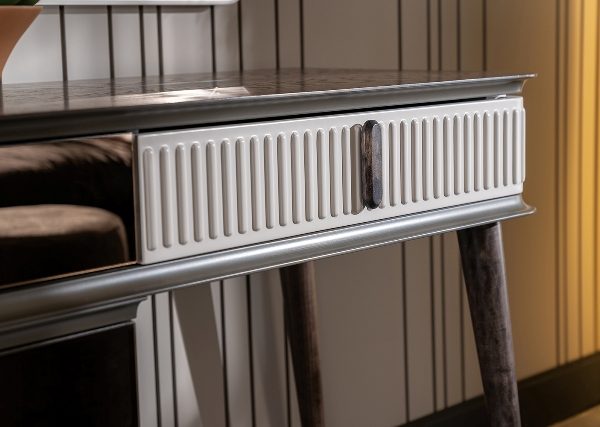 Стильная спальня Бровн