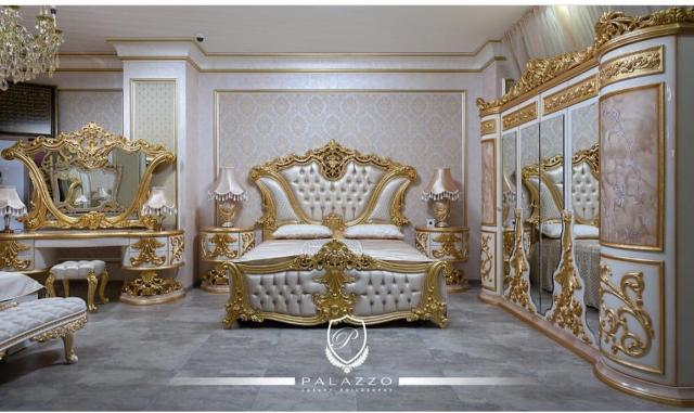 Элитная золотая кровать Роял барокко
