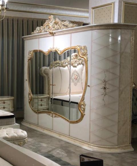 Золотая спальня в стиле барокко Дейси