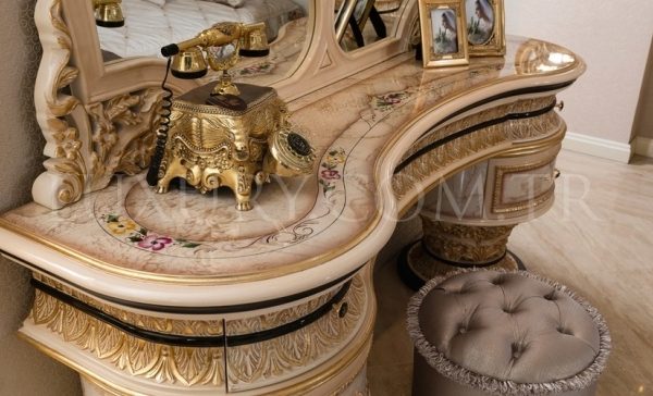 Светлая спальня София, барокко