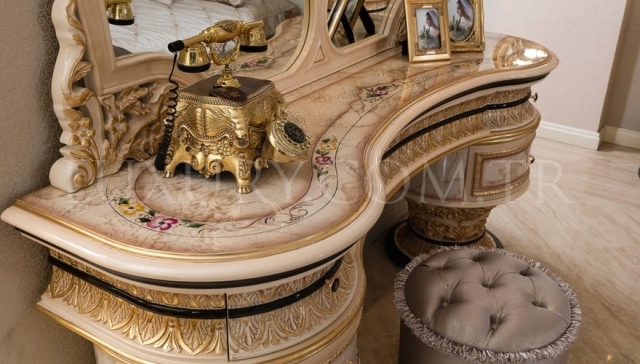 Светлая спальня София, барокко Светлая спальня София, барокко