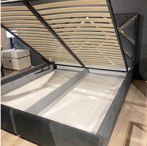 Серая мягкая двухспальная кровать Меджик 1600