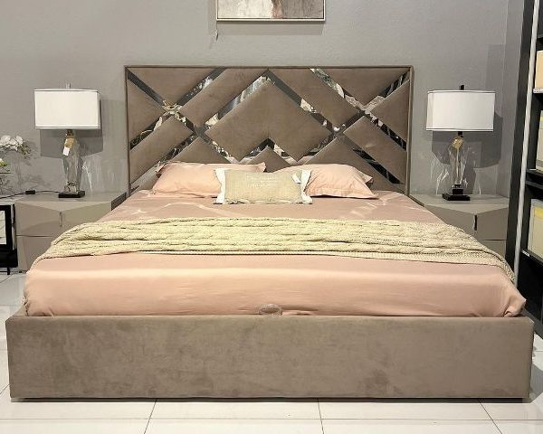 Современная мягкая кровать Меджик 1800