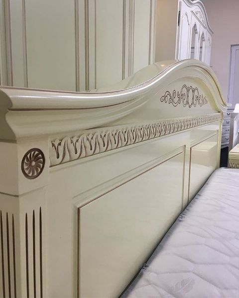 Белая деревянная спальня Венеция, Румыния