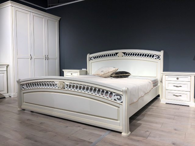 белая спальня украинского производителя в Киеве