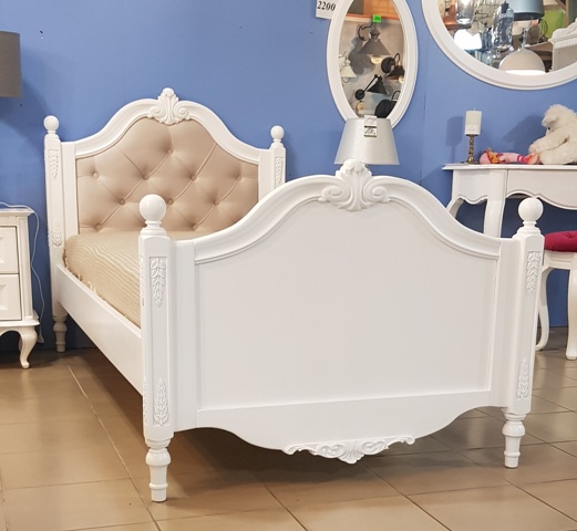 Белая классическая кроватка Аладин