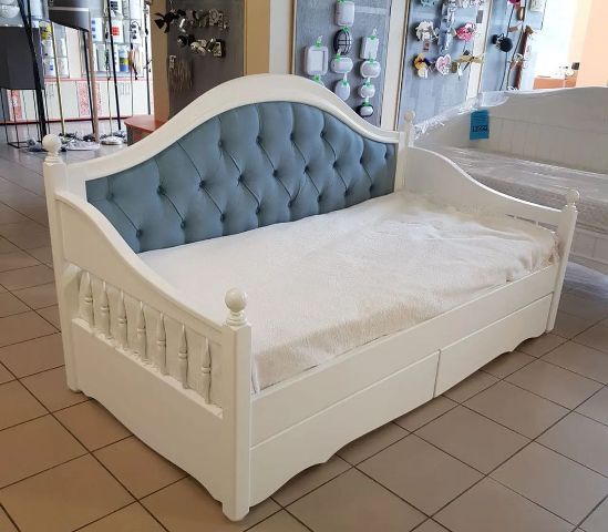 Классический диванчик-кровать Принцесса