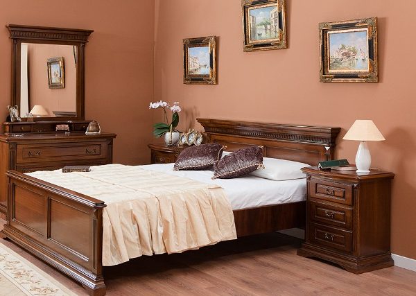 Филипп- румынская спальня орех