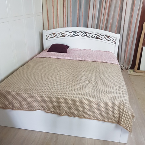 Белая деревянная кровать с подъемным механизмом Ажур Белая деревянная кровать с подъемным механизмом Ажур