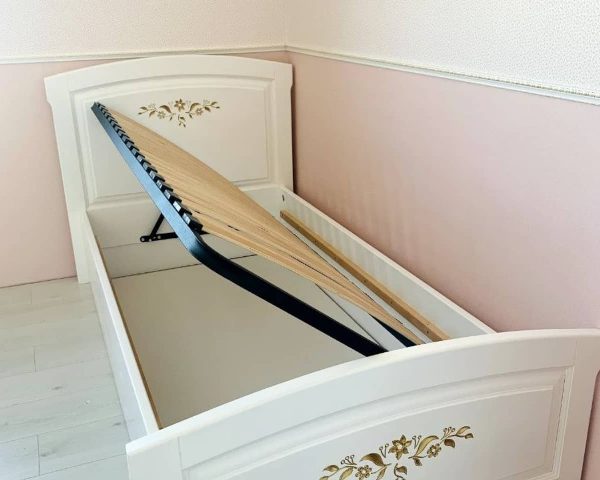 Белая детская кроватка Ева