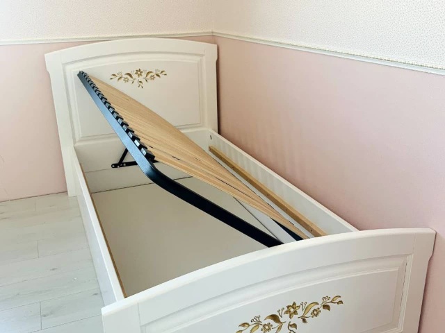 Белая детская кроватка Ева Белая детская кроватка Ева