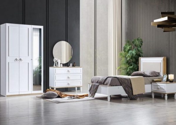 Белая спальня Мила