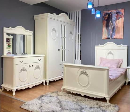 Белая мебель для детской Мира