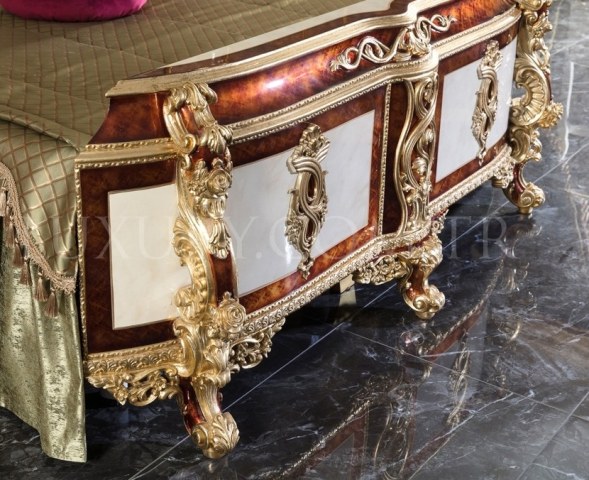 Классическая резная мебель для спальни Рива Классическая резная мебель для спальни Рива