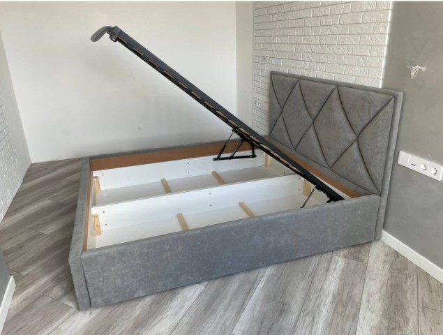 Серая кровать Моцар Серая кровать Моцар