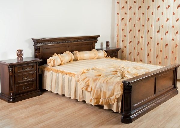 София классическая деревянная спальня, орех