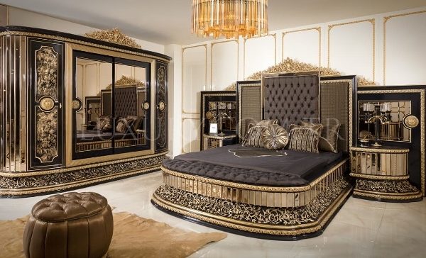 Элитная черная кровать с золотом Геракл