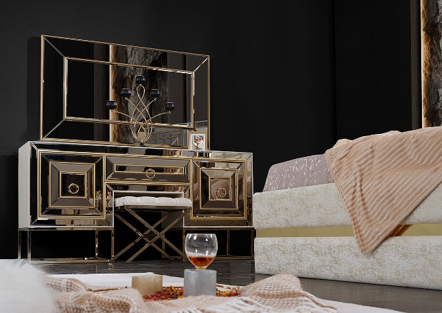 Бежевая спальня в стиле АРТ-Деко Версаче, INCI Бежевая спальня в стиле АРТ-Деко Версаче, INCI