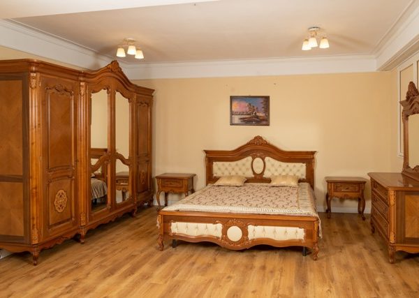Версаль румынская спальня, орех